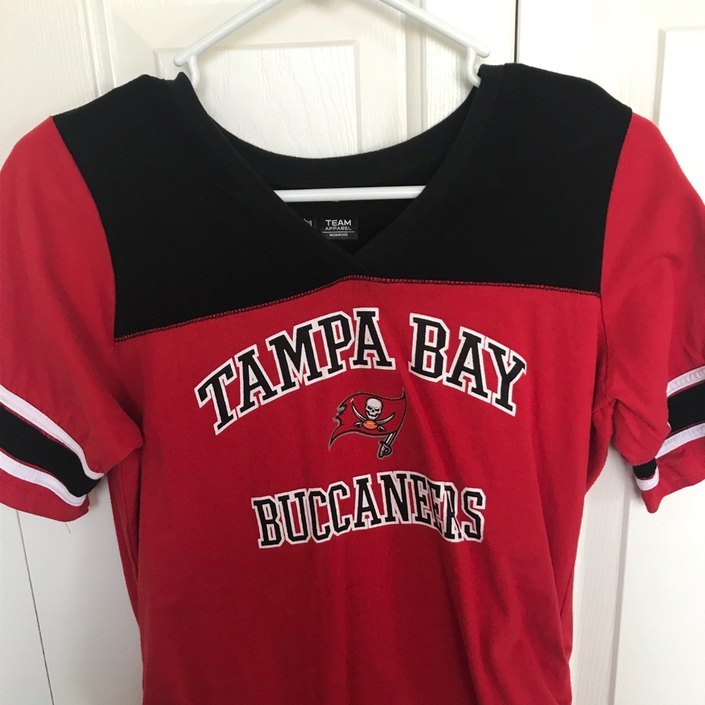 Tampa Bay Bucs Maternity Shirt size medium